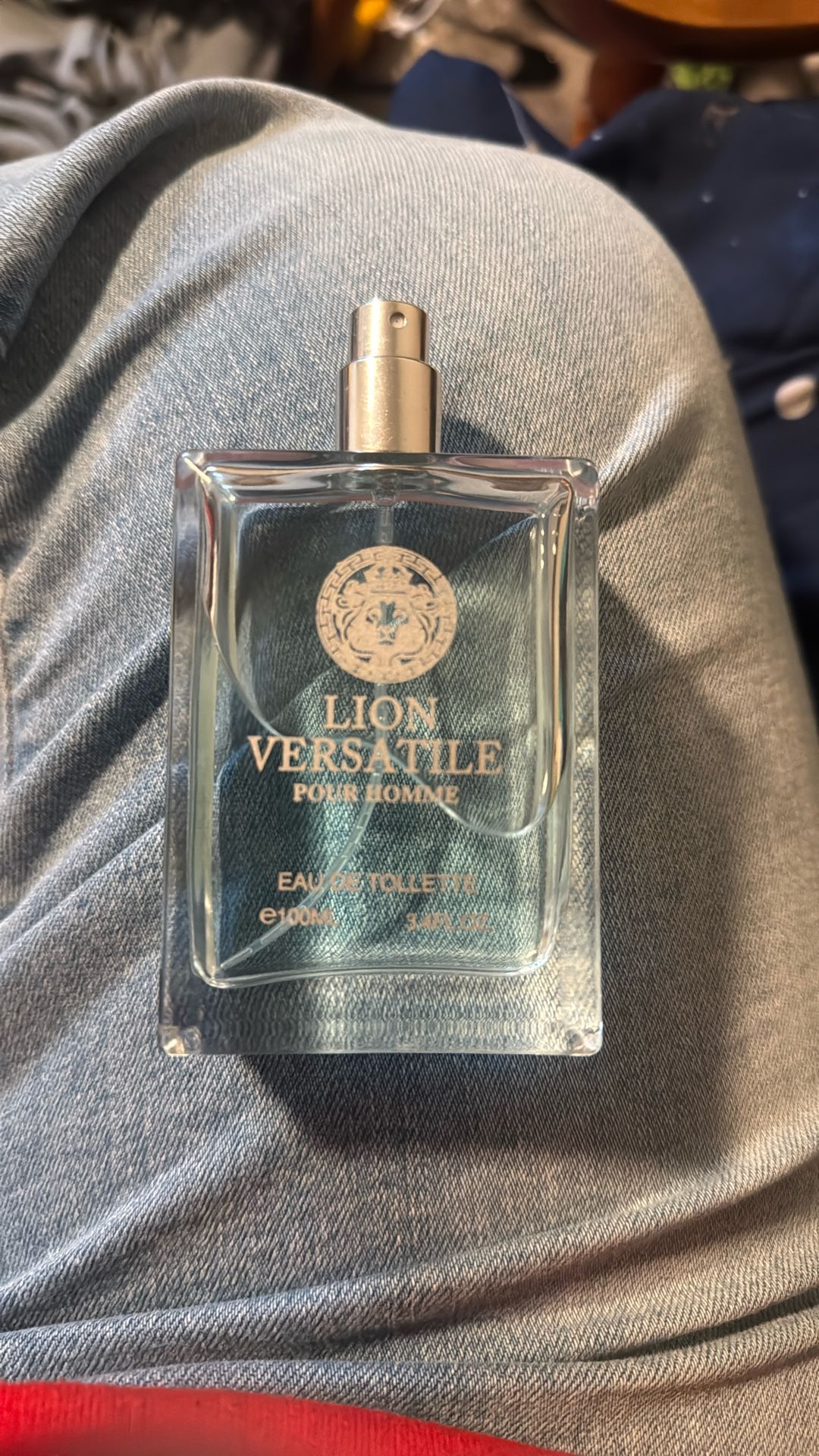 Lion Versatile Pour Home