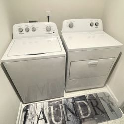 Whirlpool Washer And Dryer Set