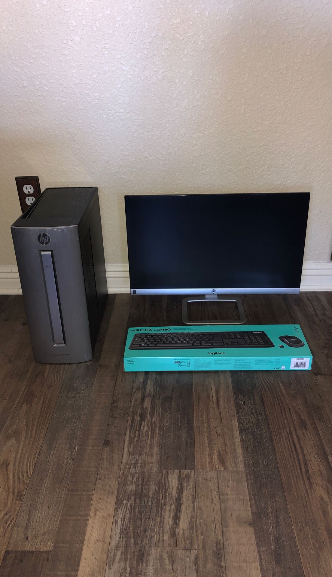 HP ENVY 750114 i5 Core Desktop 12GB RAM 500GB HDD WIFI Windows 10 for
