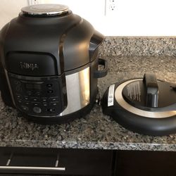 Ninja Air Fryer/Pressure Cooker - Excellent Condition