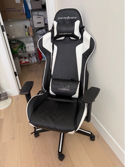 Dxracer Gaming Chair - Used