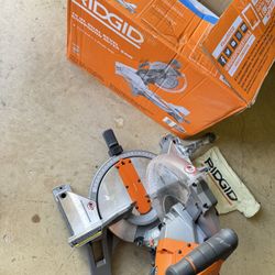RIDGID 15 Amp 10 in. Corded Dual Bevel Miter Saw with LED Cut Line Indicator