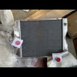 3 Row Aluminum Tractor Radiator for Massey Ferguson TO30 TE20 TEA20 TO20 TO30 TO35 135 Tractor Radiador for 186732M91 181623M91 186830M91 1868330M9 Do