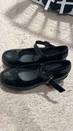Size 11 women’s heeled Mary Jane’s