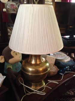Beautiful brass lamp with shade . Smoke free