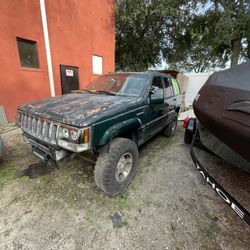 96 Jeep Grand Cherokee  