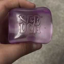 Needoh nice cube (purple)