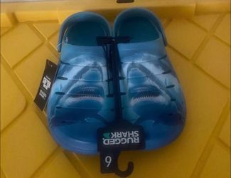 Rugged Shark boys Kids Shark Week Clogs size 6