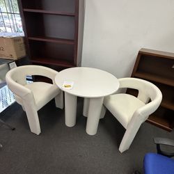 New 30” Round Breakfast Dining Table Set And Chairs (with Dent See Last Pic)