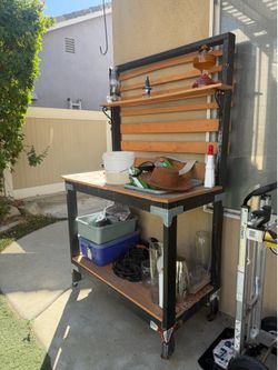 Outdoor Rolling Potting Bench / Patio Bar Cart with Privacy Screen