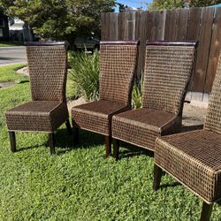 Set 4 Chairs 