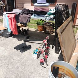 Yard Sale 