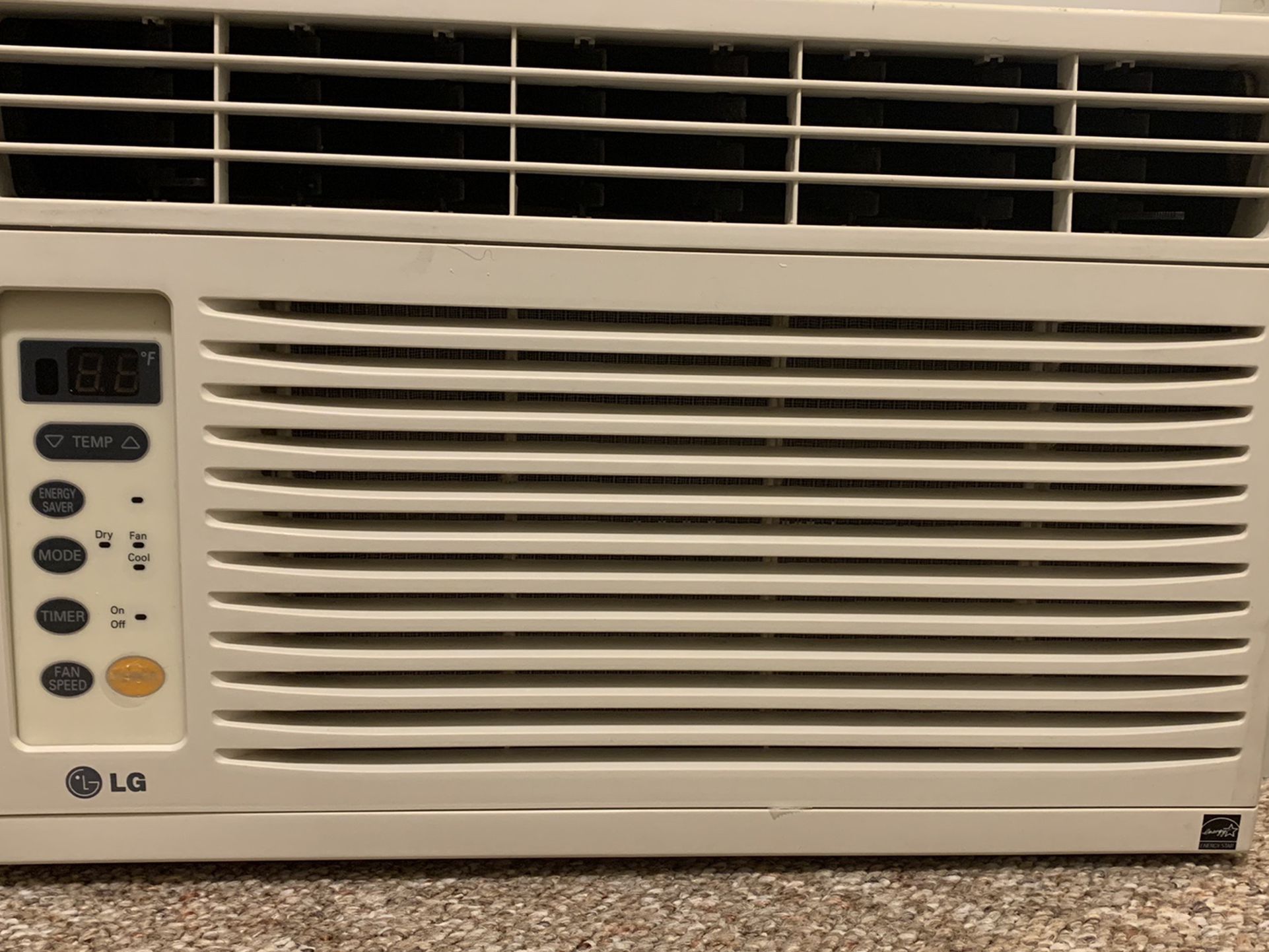 LG 6000 BTU Air conditioner