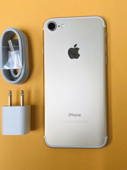 Gold iPhone 7 128GB Factory Unlocked