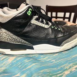 Air Jordan 3, Green Glow, Size 12 Men’s
