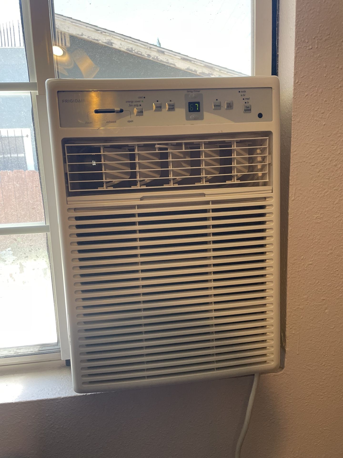 AC Window Unit For Horizontally Sliding Window