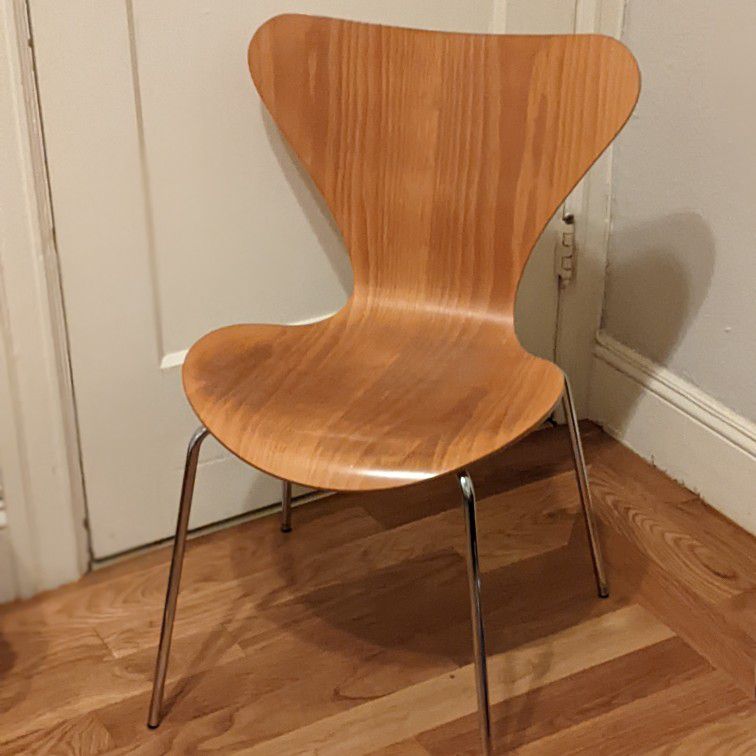 Fritz Hansen Vintage Chair Designed By Arne Jacobsen Made In Denmark 1997