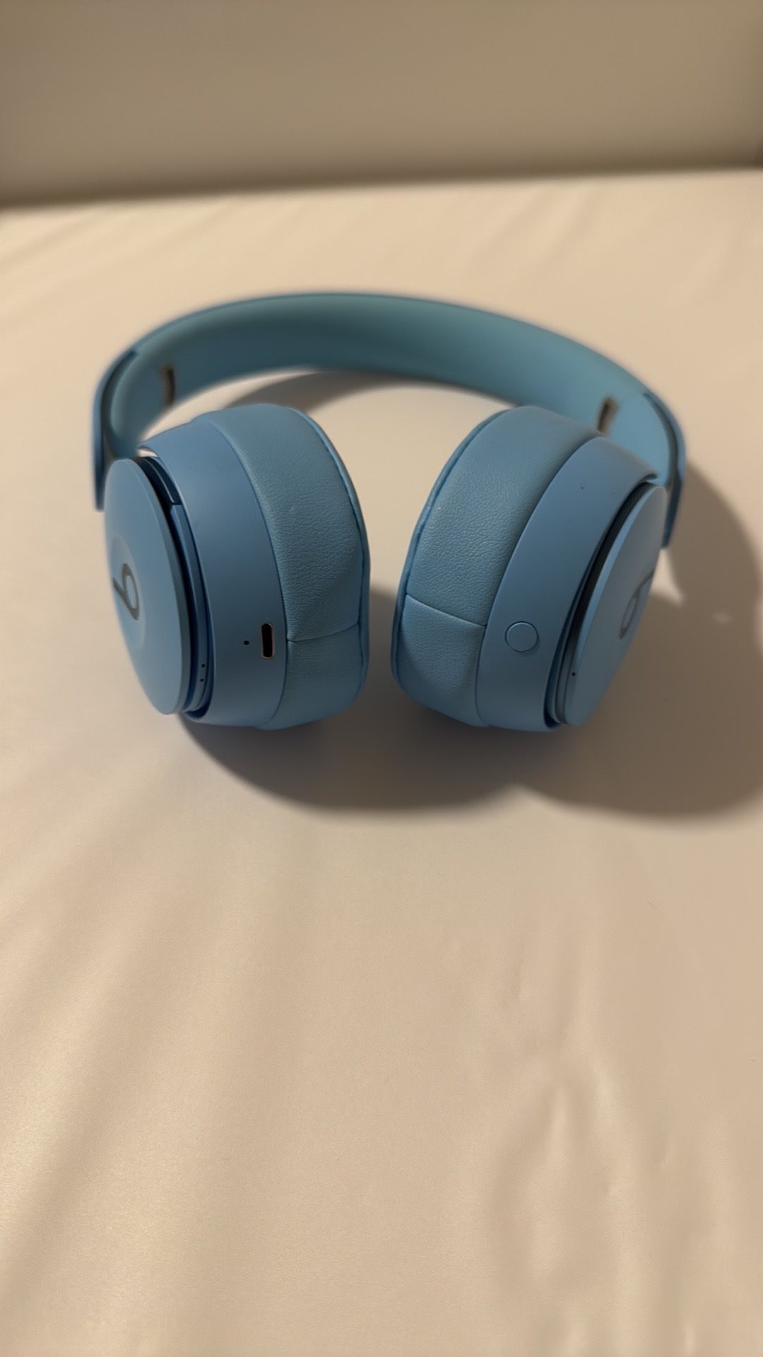 Beats Solo Pro