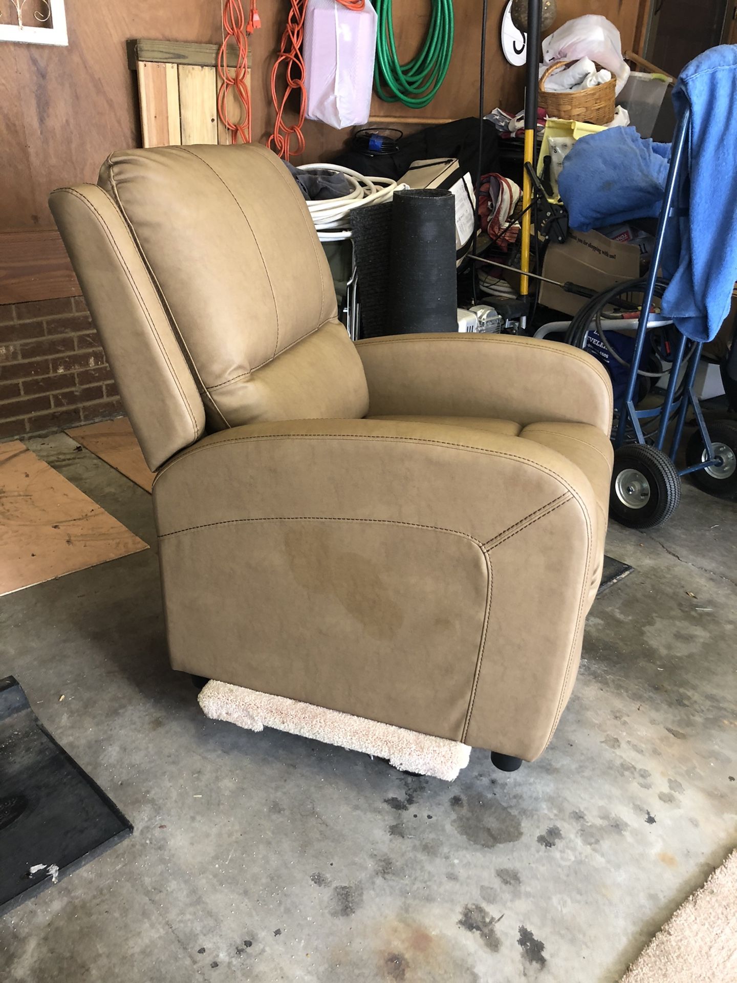 Recliner for RV