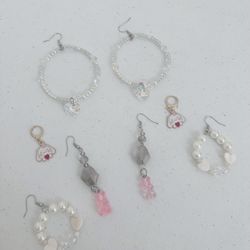 4 Sets Of Earrings. Handmade Pick Up Only In Torrance 