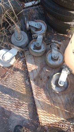 Albion 8 In Swivel Casters Used