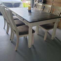 Dining Room Table With 6 Chairs