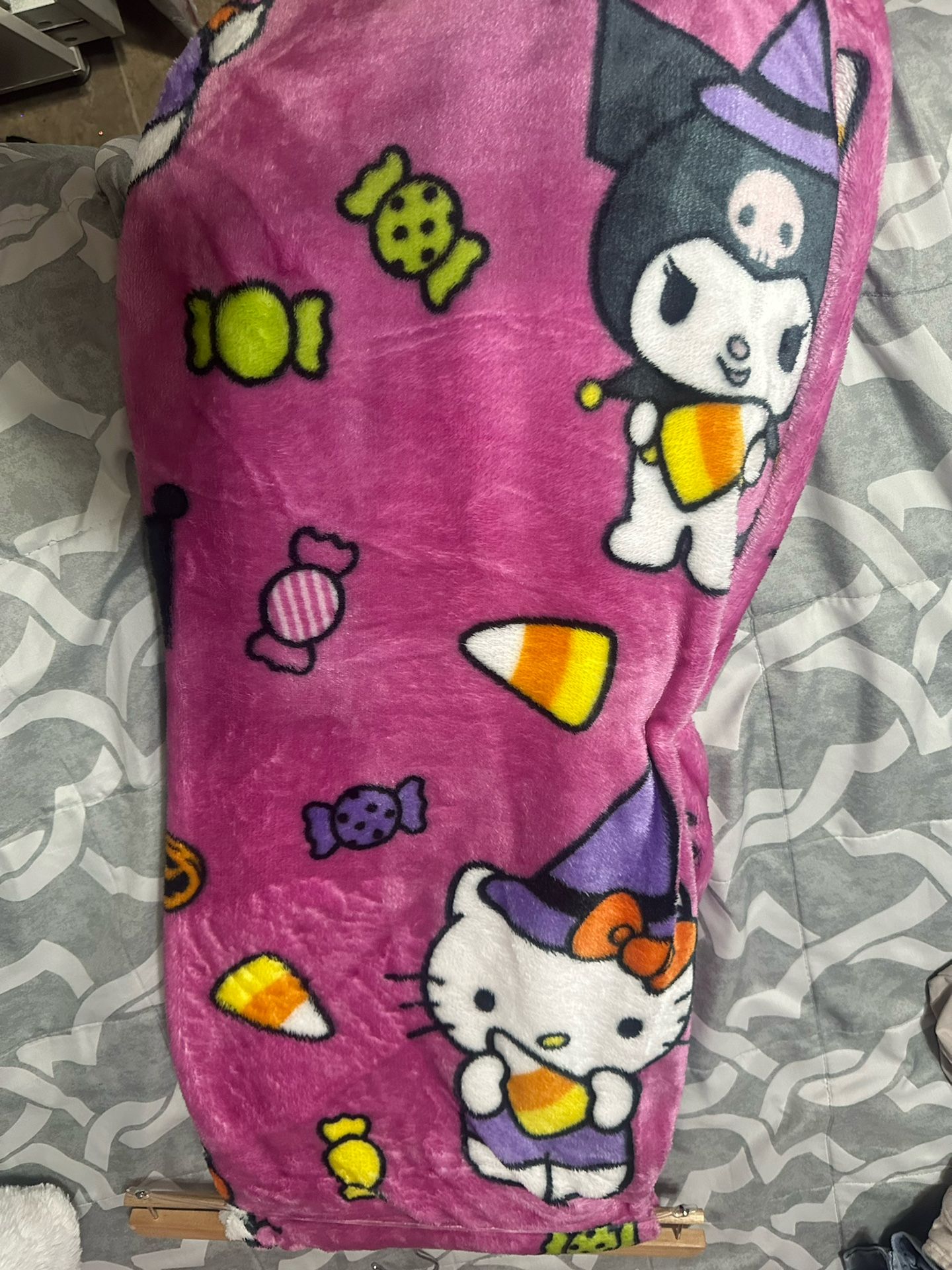 Hello Kitty Blanket 