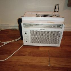 Vissani Window Unit Air Conditioner 