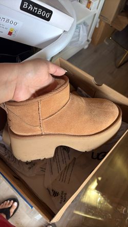 UGG