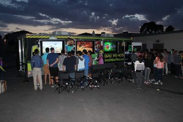 Video game truck, mobile