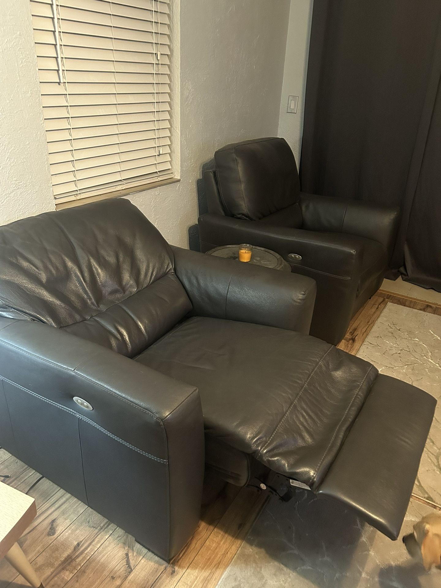 Real Leather Electric Recliners $375 For Pair