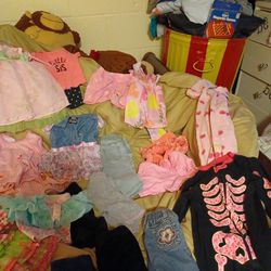 Baby Girl 0-6 Months.   All Like New,,,,, Dresses,, Pants, Pajamas,jeans, Onsies  Thumbnail