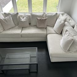 Sectional Couch w/ Coffee Table 
