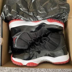 Jordan 11  Breds. Size 9