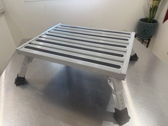 Folding Aluminum Stepstool