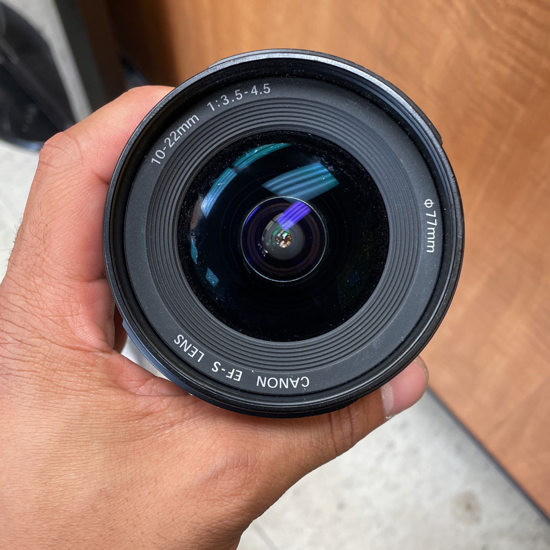 Zoom Lens  Canon EF-S 10-22mm f/3.5-4.5 USM Lens