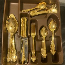 54pc TOWLE SUPREME CUTLERY KING ARTHUR GOLD ELECTROPLATED FLATWARE JAPAN