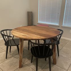 Round Maple Wood Table 