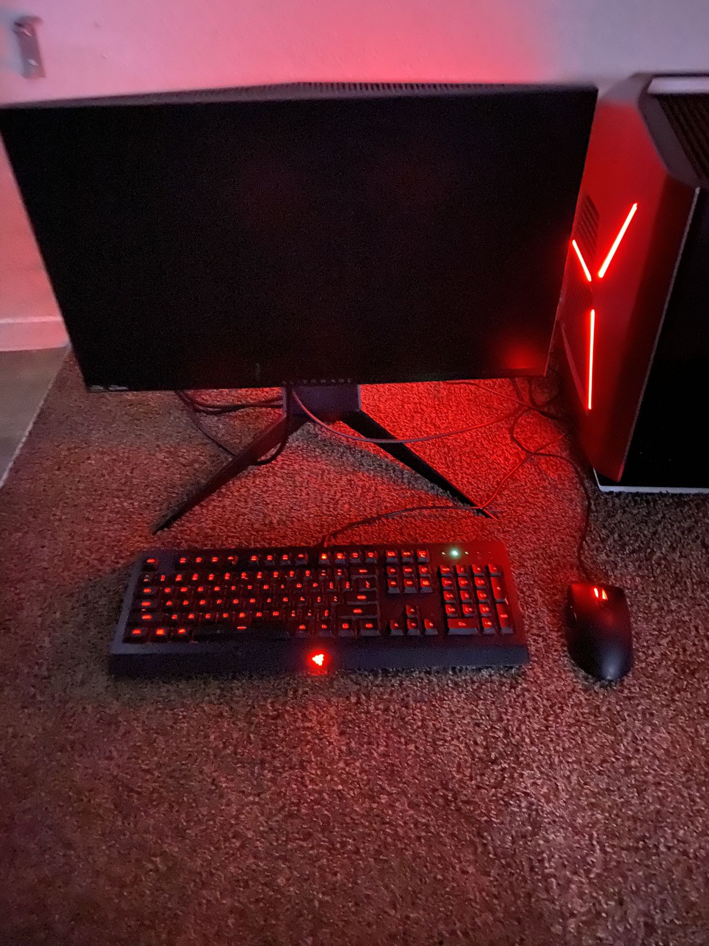 Alienware Setup. Aurora R7 With Alienware 240 Hertz Monitor.