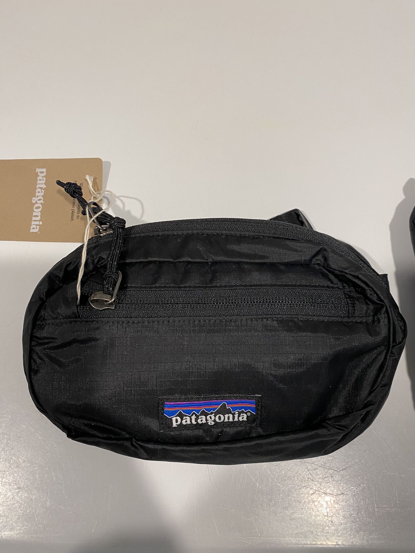 PATAGONIA - BLACK HOLE HIP-PACK 1L !! NEW!!