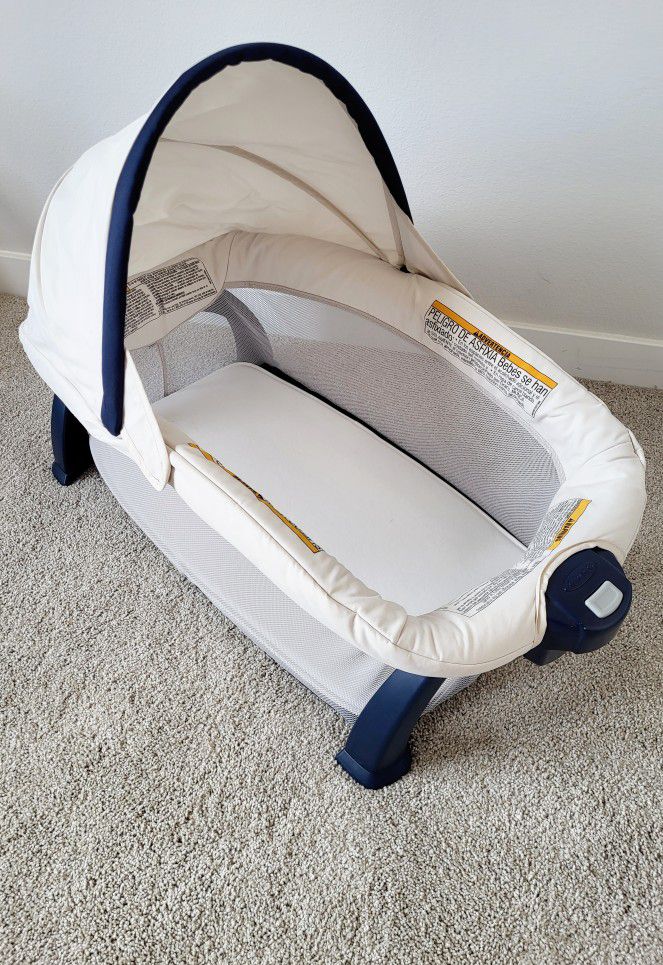 Graco Travel Bassinet with Quick Connect, NEW