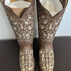 Ladies corral Embroidered Western Boots
