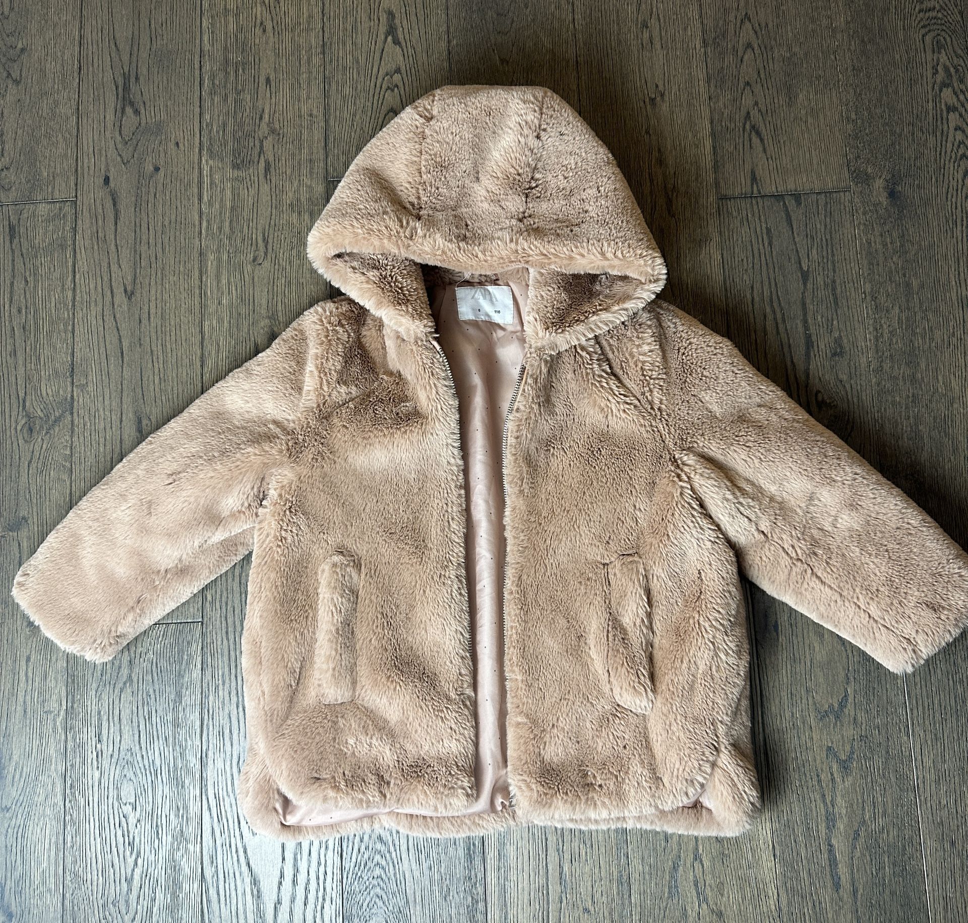 Zara Size 6 Girls Fur Coat / Jacket