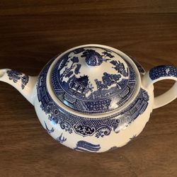Porcelain Teapot / Made In England