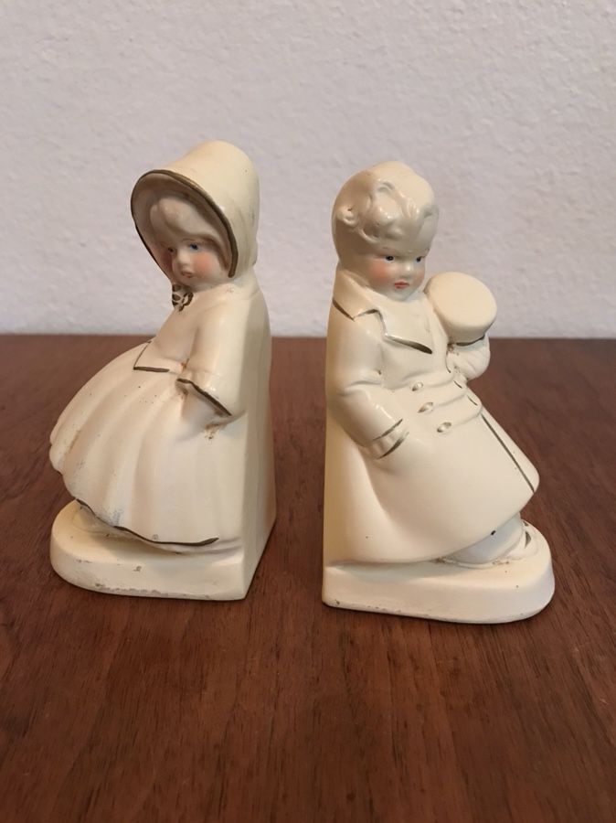 Coventry Ware Chalkware Bookends