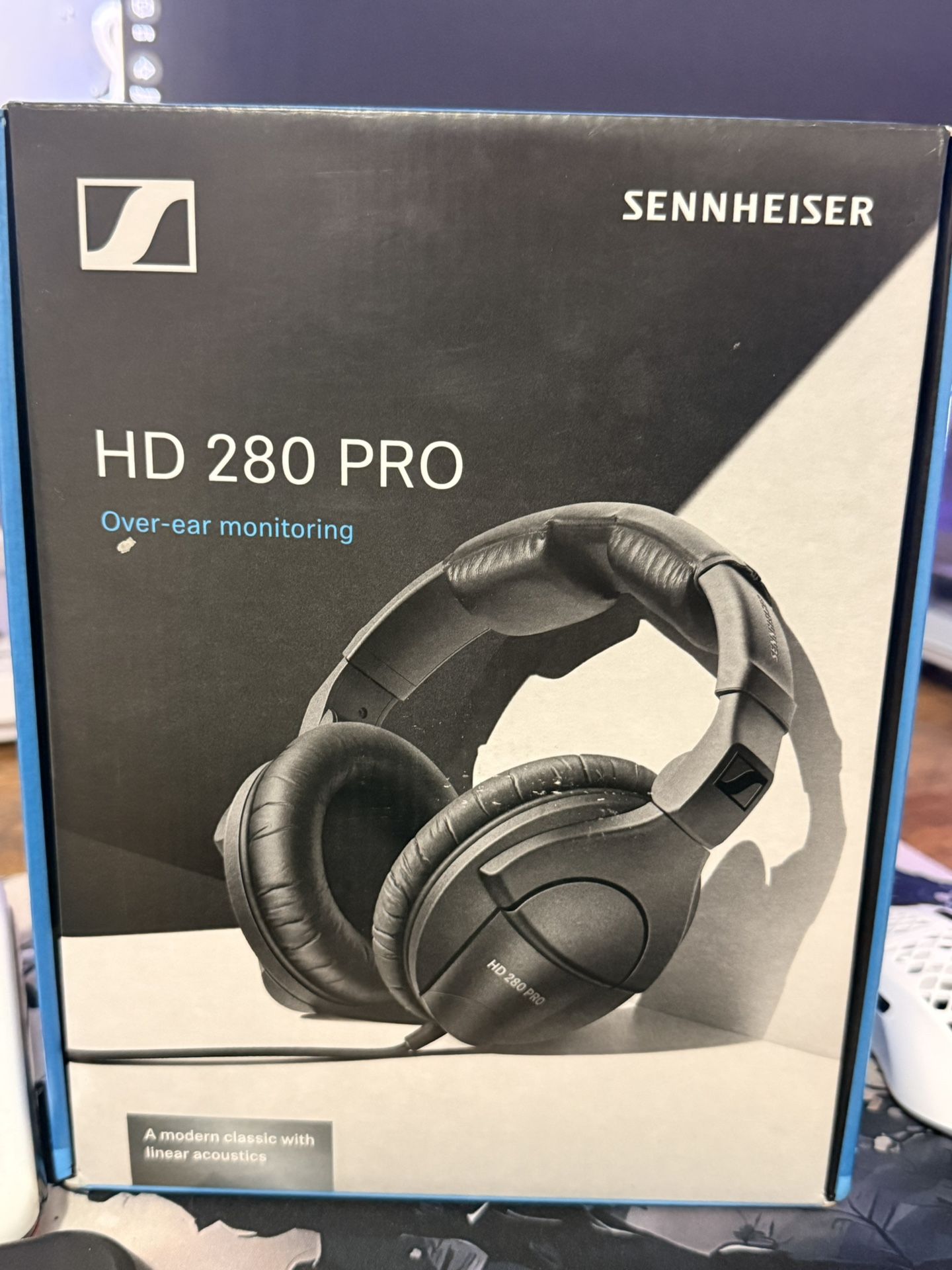 Sennheiser Professional HD 280 PRO Over-Ear Monitoring Headphones