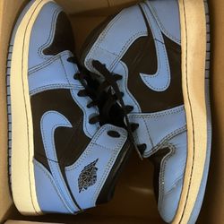 Jordan 1 Mid