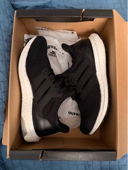 Adidas ultra boost 4.0 DNA Black/ white womens size 6.5