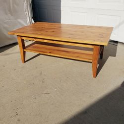 Wood Pine Coffee Table 