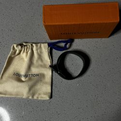 lv bracelet